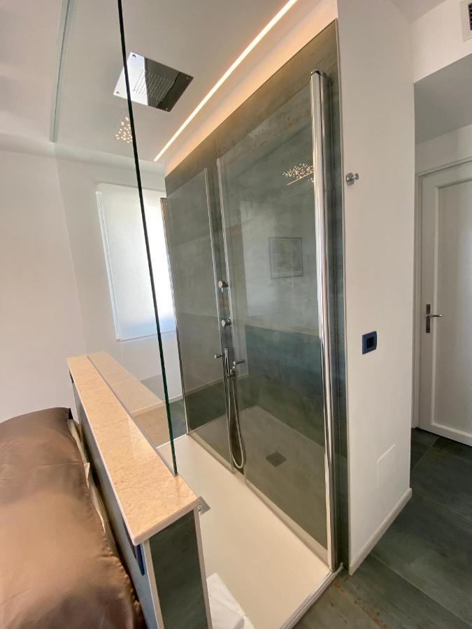 Marina Bay Suites Peschici Buitenkant foto