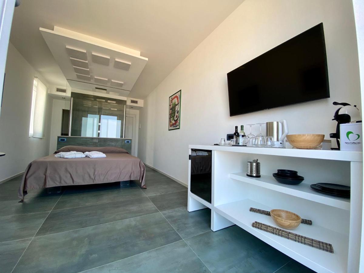 Marina Bay Suites Peschici Buitenkant foto