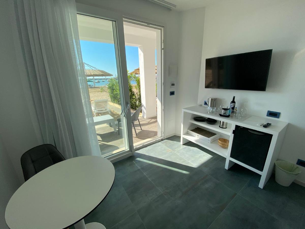 Marina Bay Suites Peschici Buitenkant foto