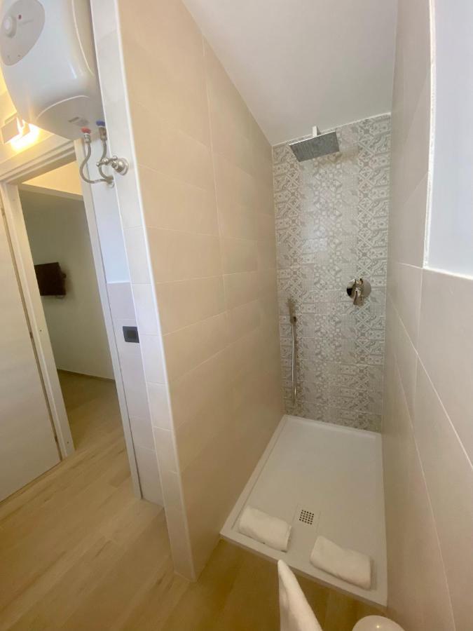 Marina Bay Suites Peschici Buitenkant foto